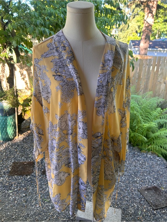 Liz Claiborne Sweaters - Liz Claiborne Yellow Floral Print Open Cardigan
